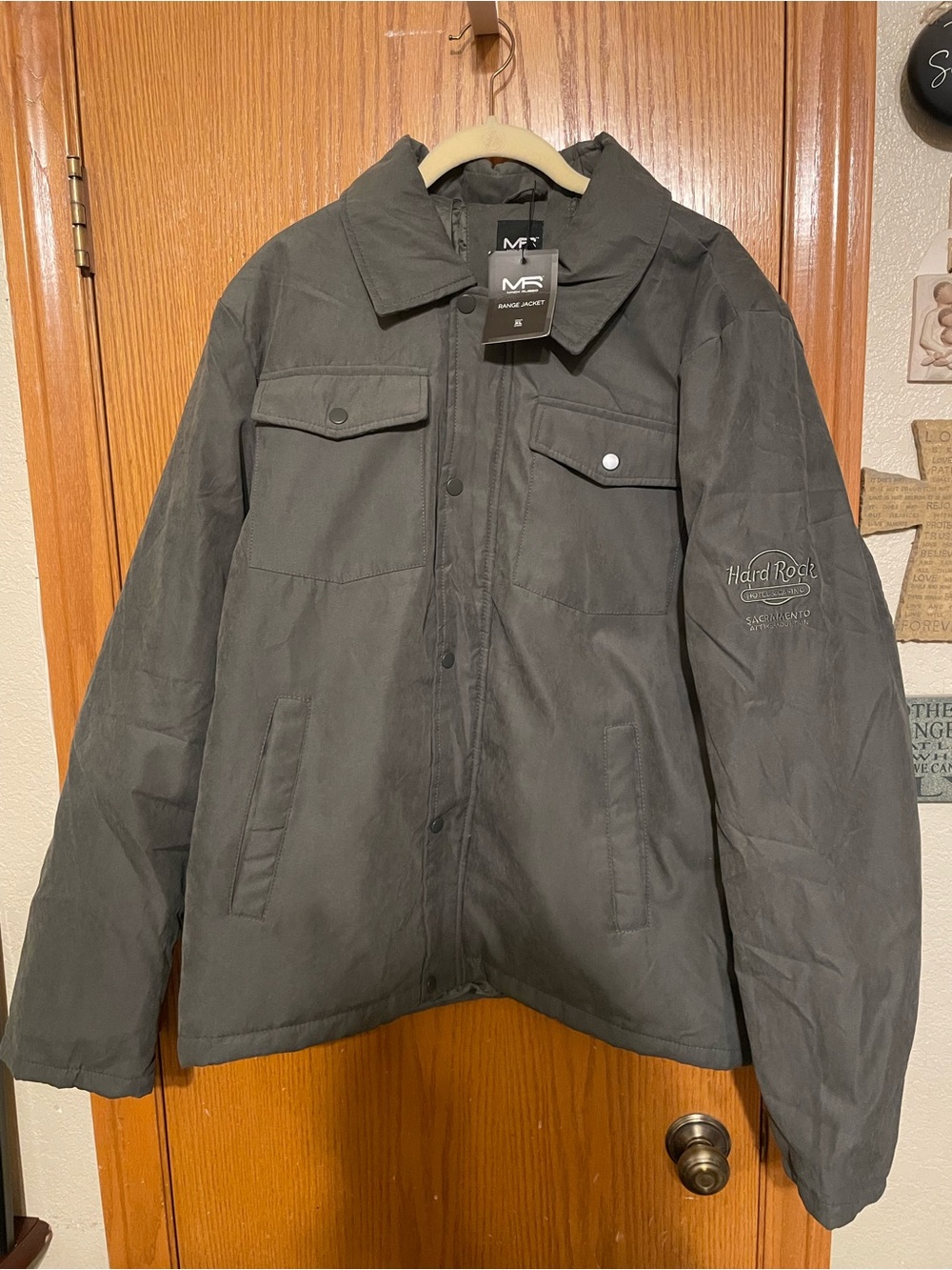 Hard Rock Hotel & Casino Sacramento at Fire Mountain Range Jacket.